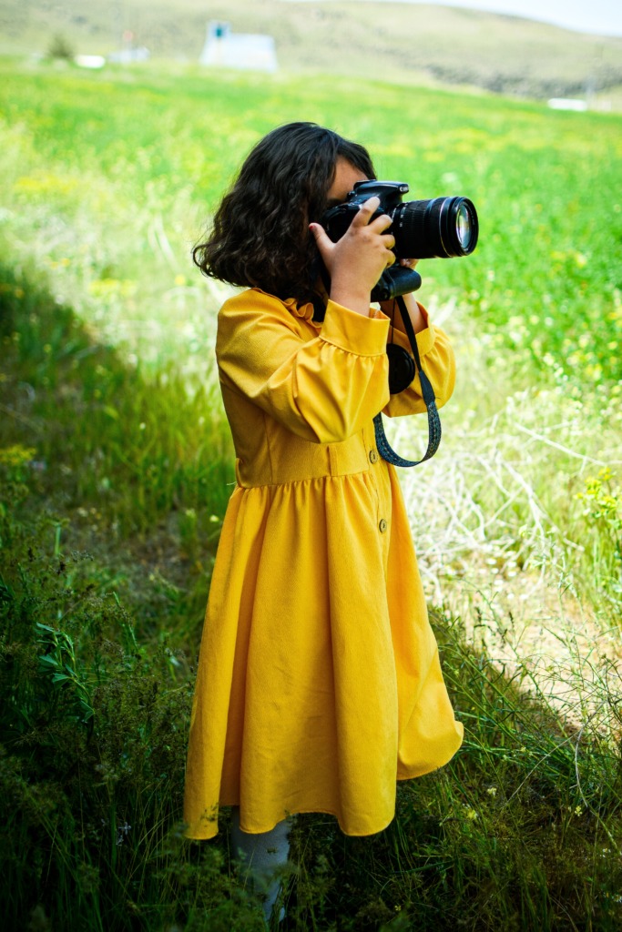 earn money fast as a kid by photographing 